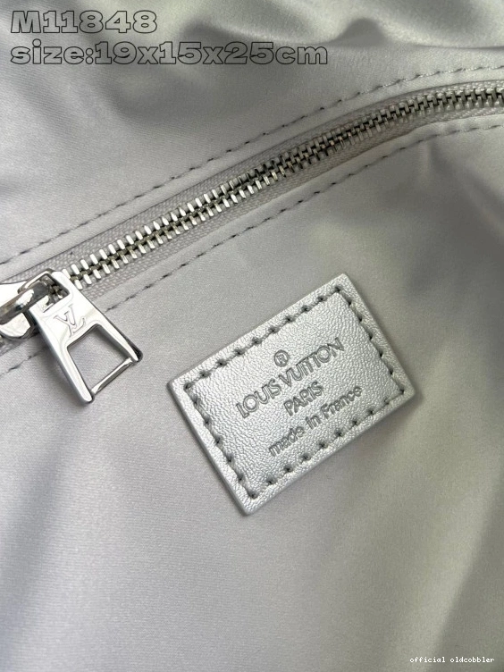 Official oldcobbler VUITTON 25 BANDOULIÈRE SPEEDY LOUIS 0723